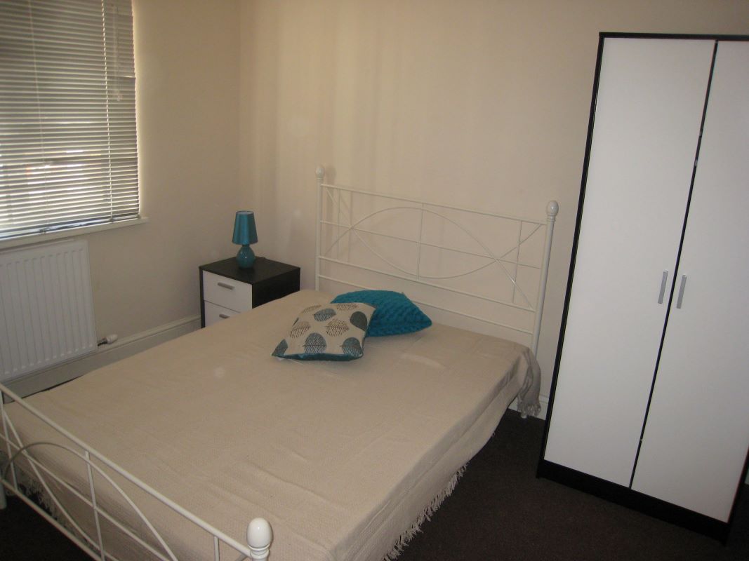 8, William Street, Swindon, SN1 5LB