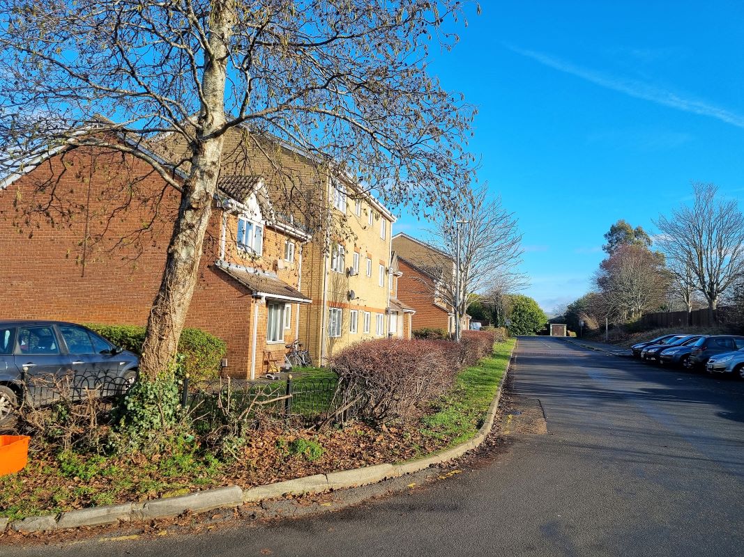 98, Barnum Court, Swindon, SN2 2AR