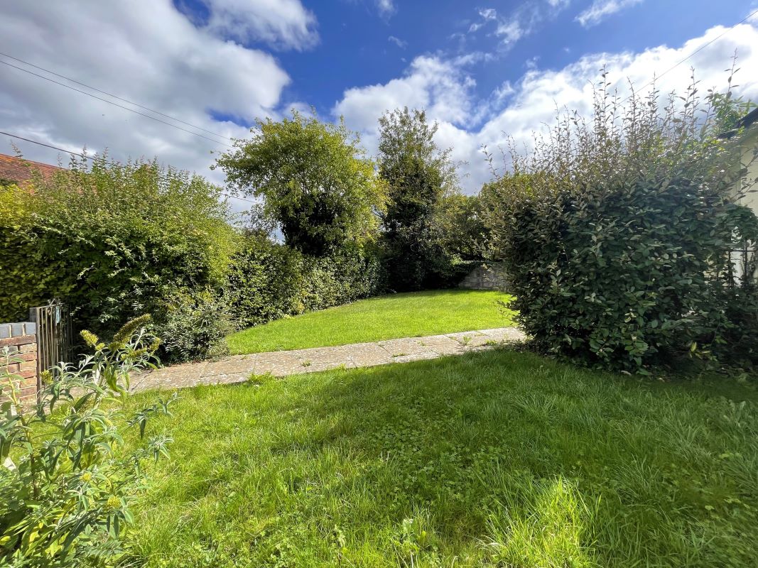 9, The Green, Devizes, Great Cheverell, SN10 5XN