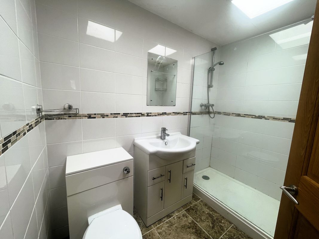 9, The Green, Devizes, Great Cheverell, SN10 5XN