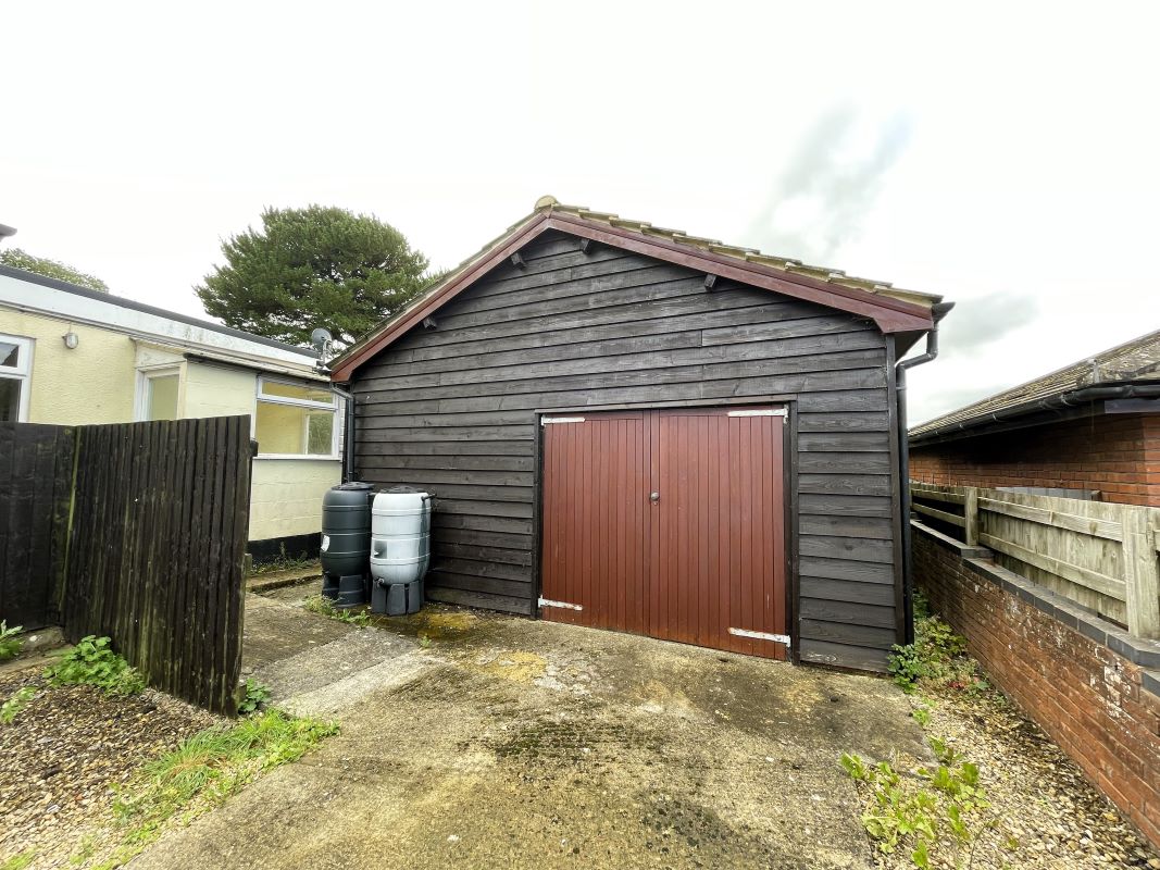 9, The Green, Devizes, Great Cheverell, SN10 5XN