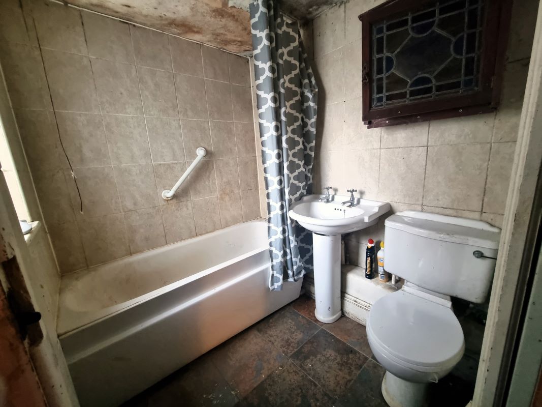 54, London Road, Calne, SN11 0AB