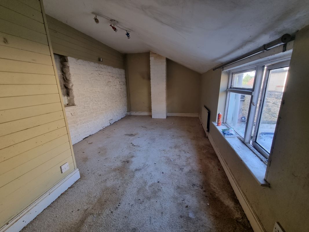 54, London Road, Calne, SN11 0AB