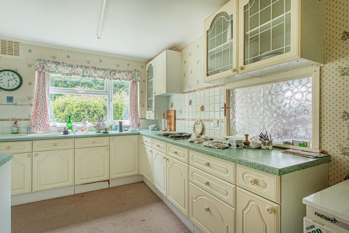 21, Broadacres, Swindon, Broad Town, SN4 7RP