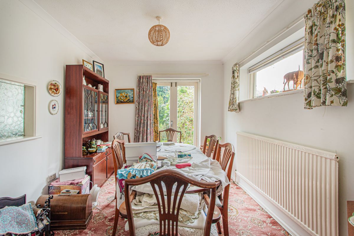 21, Broadacres, Swindon, Broad Town, SN4 7RP