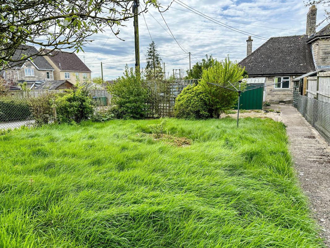 9, Tuners Lane, Malmesbury, Crudwell, SN16 9EN