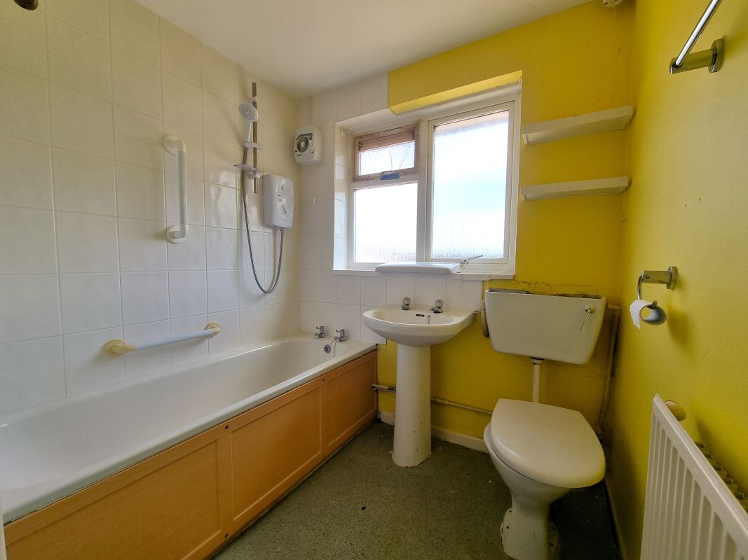 2, Spinney Close, Chippenham, SN14 0PQ