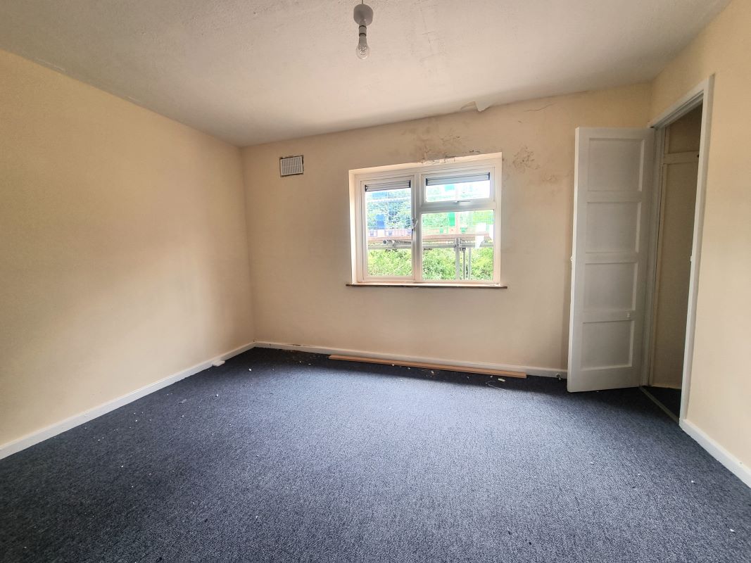 2, Habrels Close, Chippenham, SN15 3LF