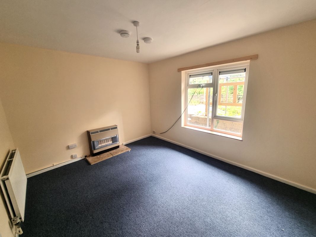 2, Habrels Close, Chippenham, SN15 3LF