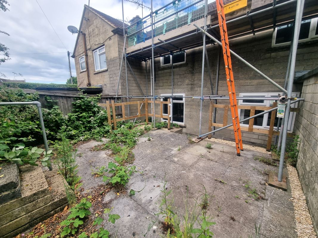 2, Habrels Close, Chippenham, SN15 3LF