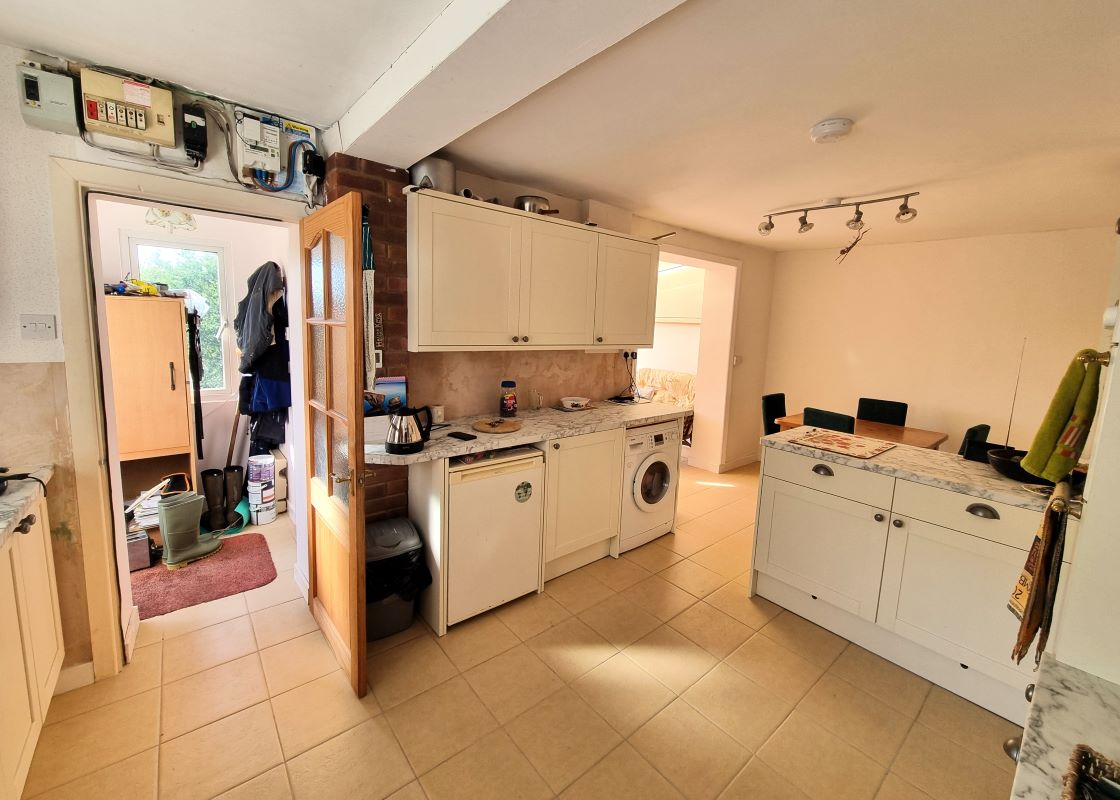 15, Mintys Top, Chippenham, Bromham, SN15 2HB