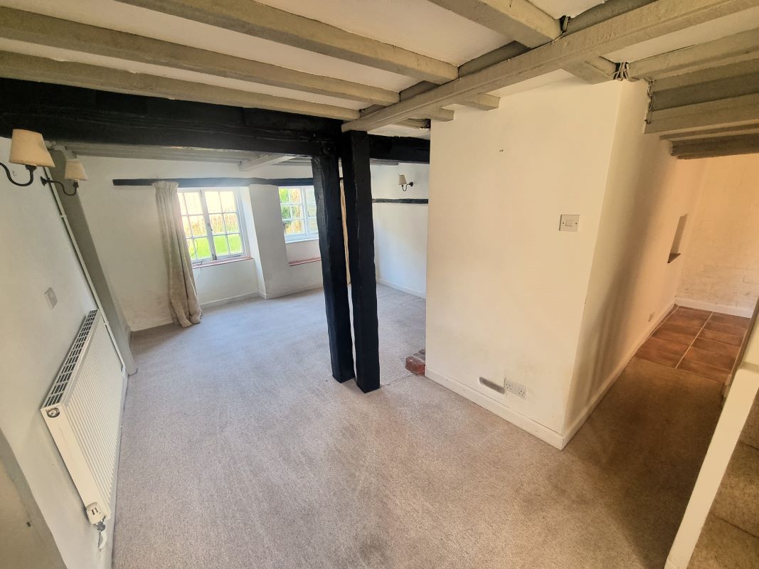 1, Oak Lane, Devizes, Easterton, SN10 4PD