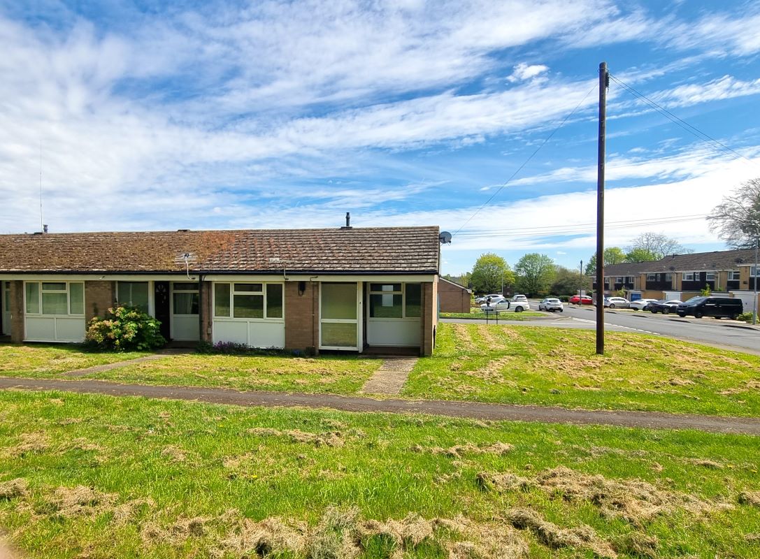 2, Spinney Close, Chippenham, SN14 0PQ