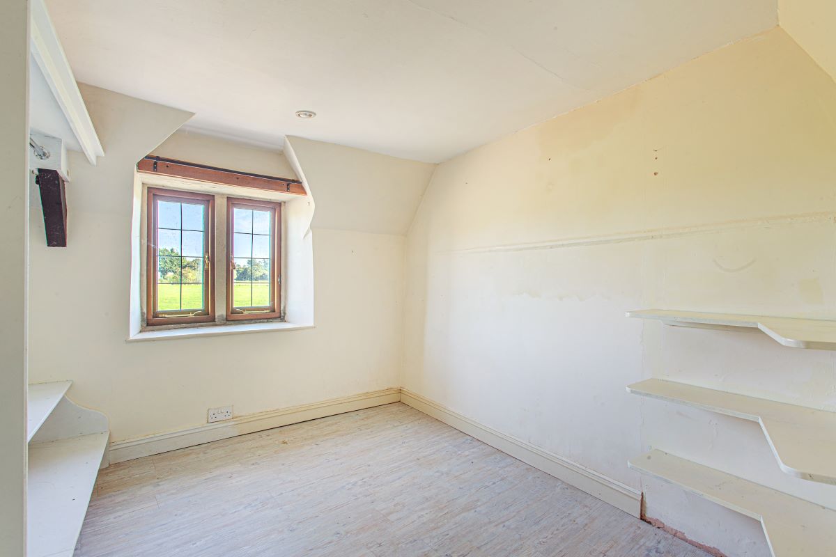 1, Cuttle Lane, Chippenham, Biddestone, SN14 7DF