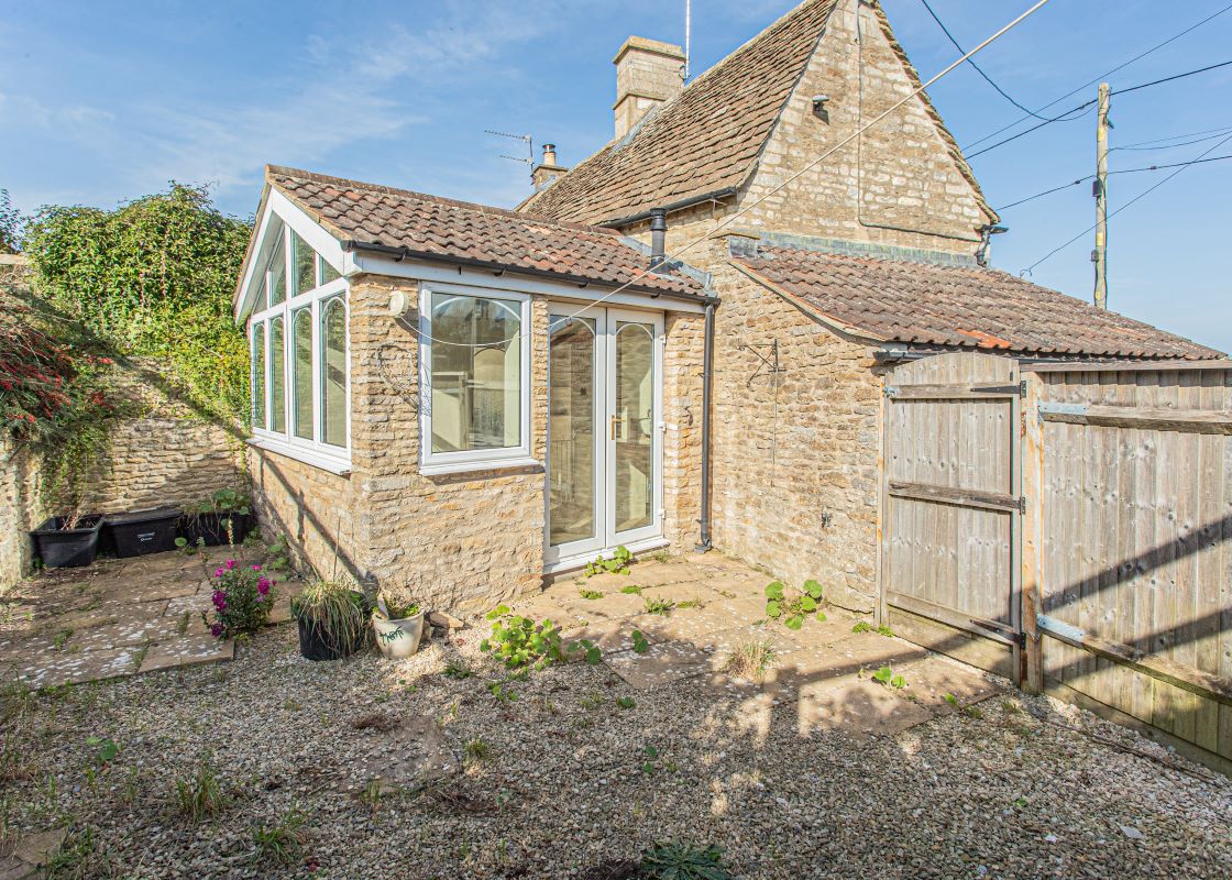 1, Cuttle Lane, Chippenham, Biddestone, SN14 7DF