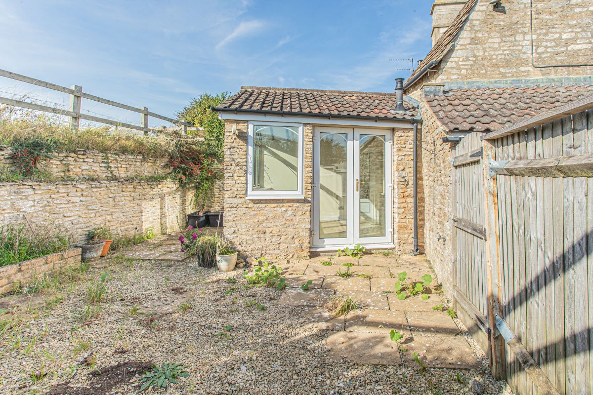1, Cuttle Lane, Chippenham, Biddestone, SN14 7DF