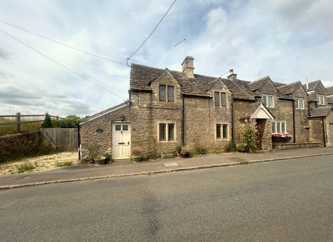 1, Cuttle Lane, Chippenham, Biddestone, SN14 7DF