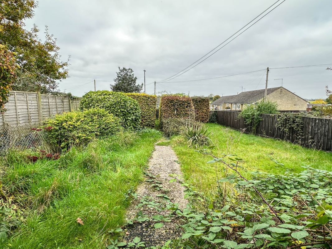 12, Greens Close, Chippenham, Hullavington, SN14 6EG