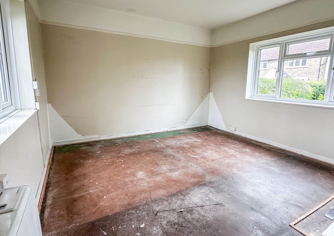 12, Greens Close, Chippenham, Hullavington, SN14 6EG