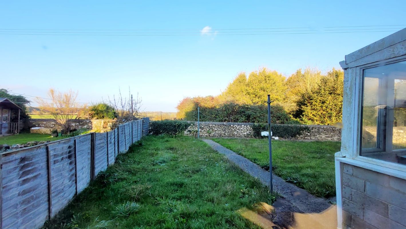 34, Martins Croft, Chippenham, Colerne, SN14 8DT