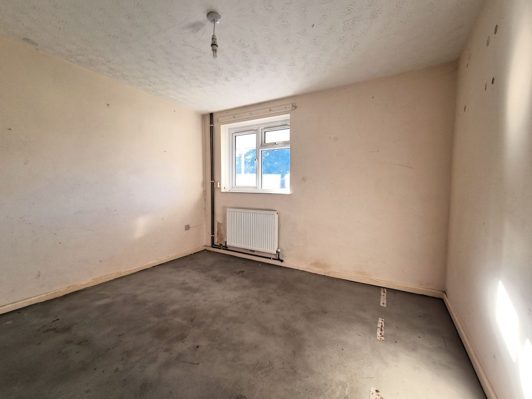 4, Tile Court, Calne, Derry Hill, SN11 9NW