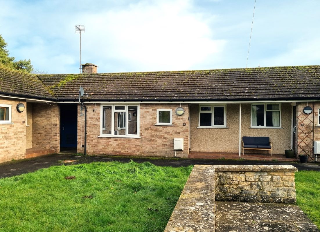 4, Tile Court, Calne, Derry Hill, SN11 9NW