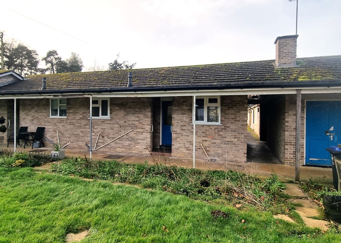 4, Tile Court, Calne, Derry Hill, SN11 9NW