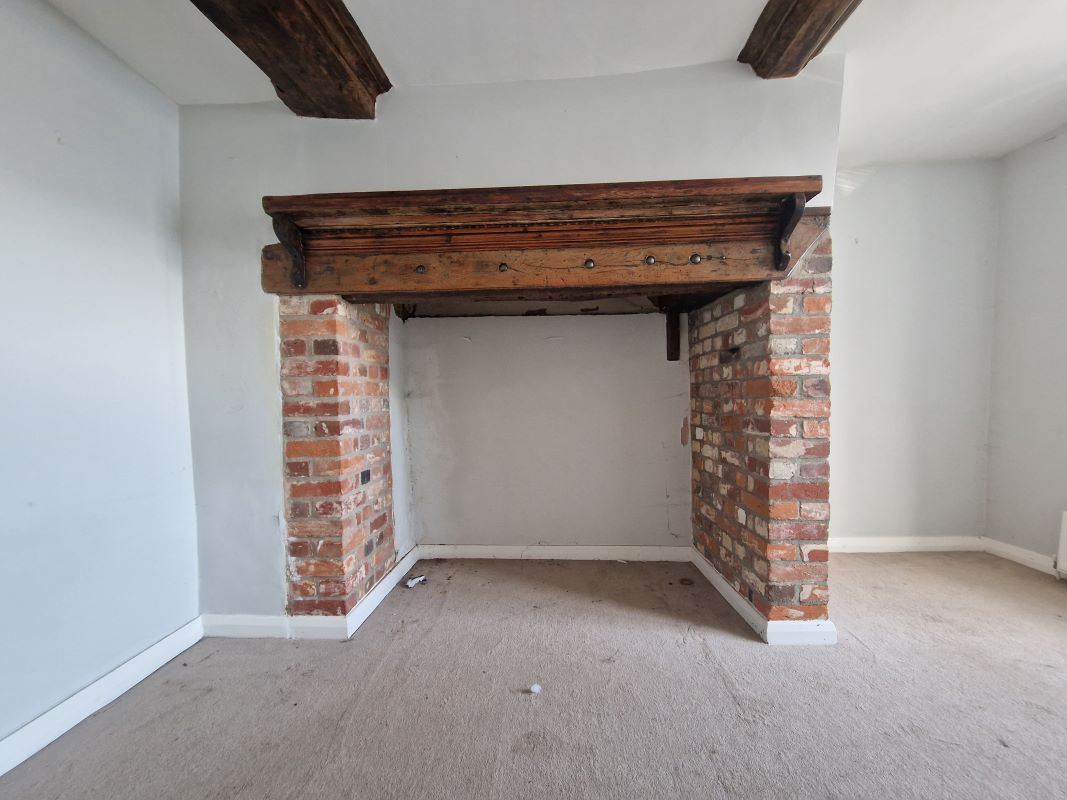 14, The Square, Marlborough, Aldbourne, SN8 2DU