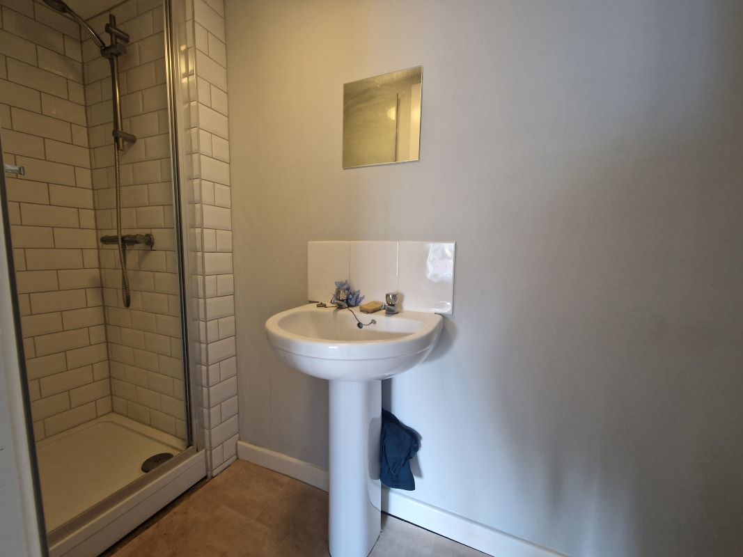 14, The Square, Marlborough, Aldbourne, SN8 2DU