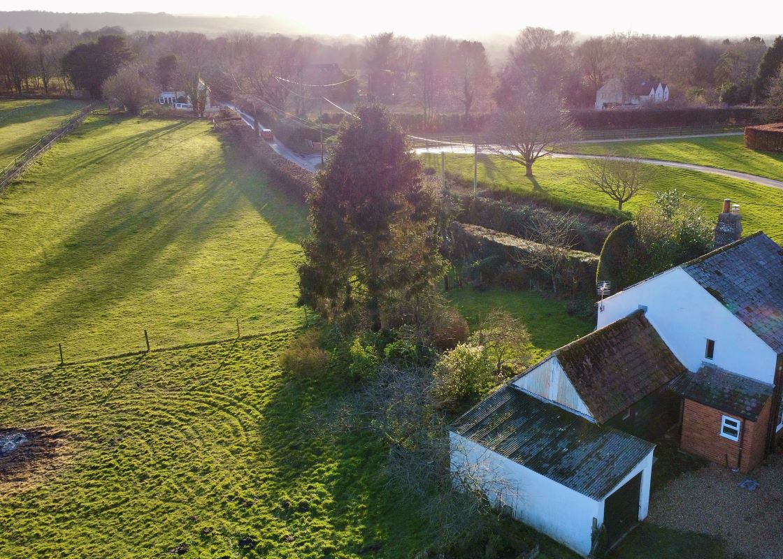 Kings Road, Devizes, Market Lavington, SN10 4PZ