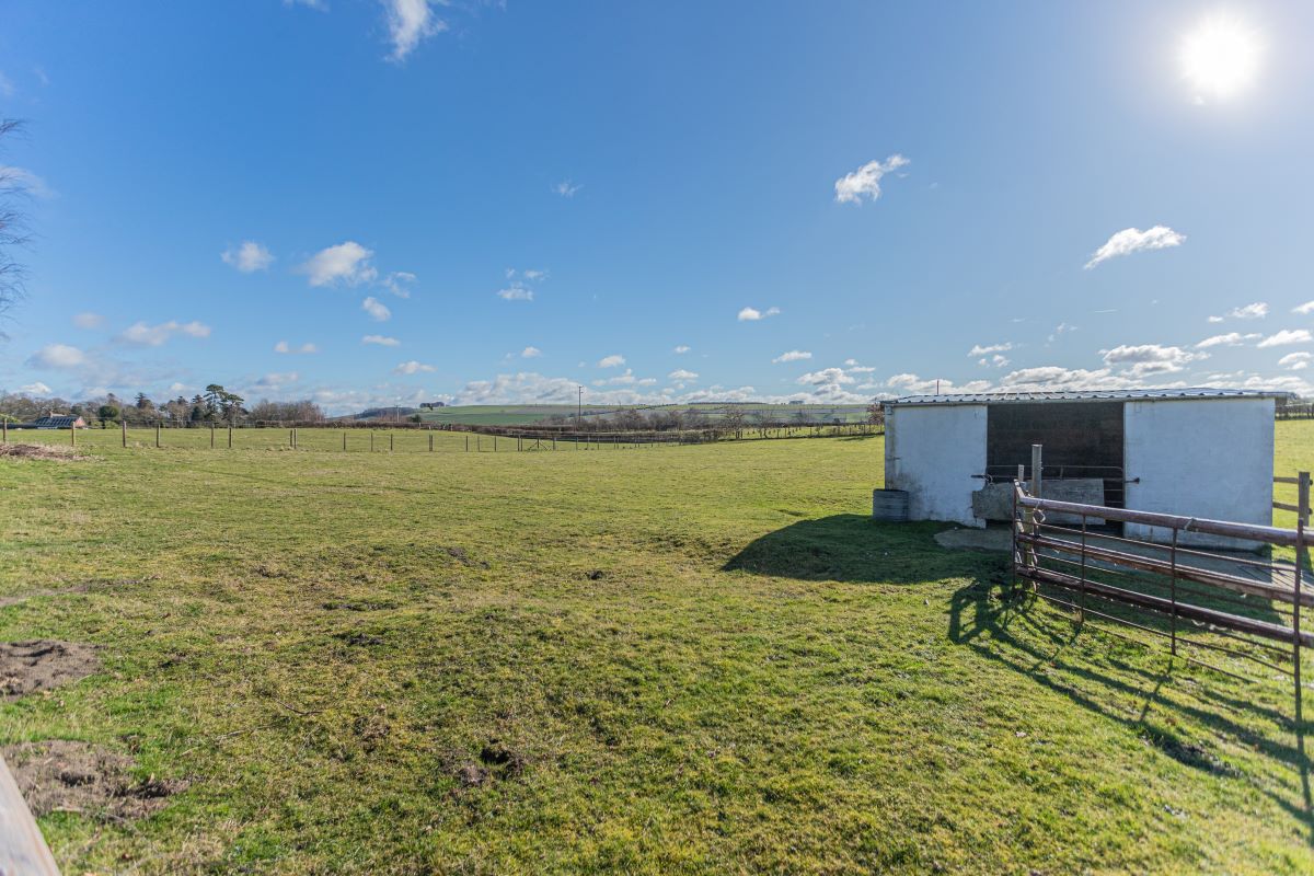 Kings Road, Devizes, Market Lavington, SN10 4PZ