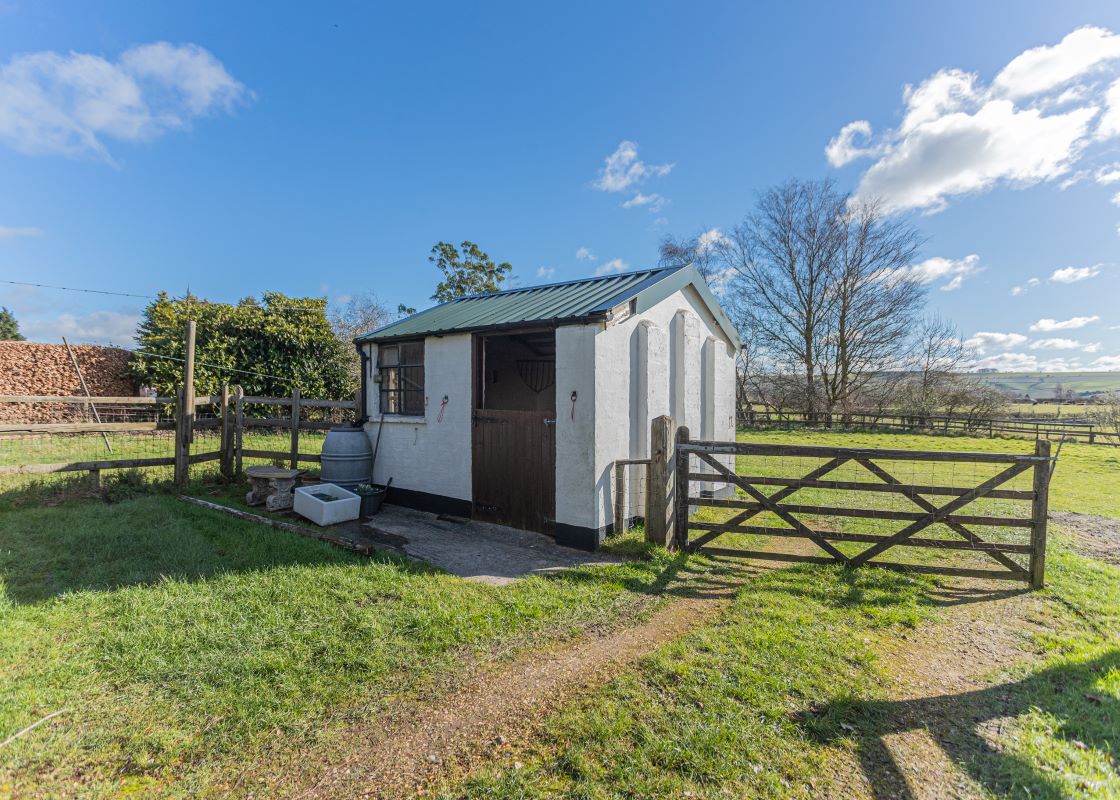 Kings Road, Devizes, Market Lavington, SN10 4PZ