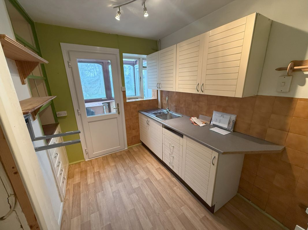 36, Martins Croft, Chippenham, Colerne, SN14 8DT