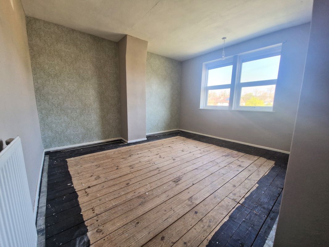 64, Whitegates, Chippenham, Castle Combe, SN14 7JW