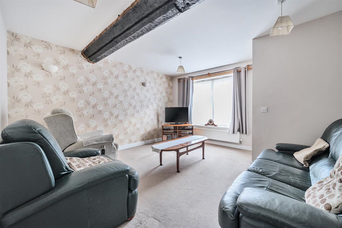 5, The Causeway, Chippenham, SN15 3BT