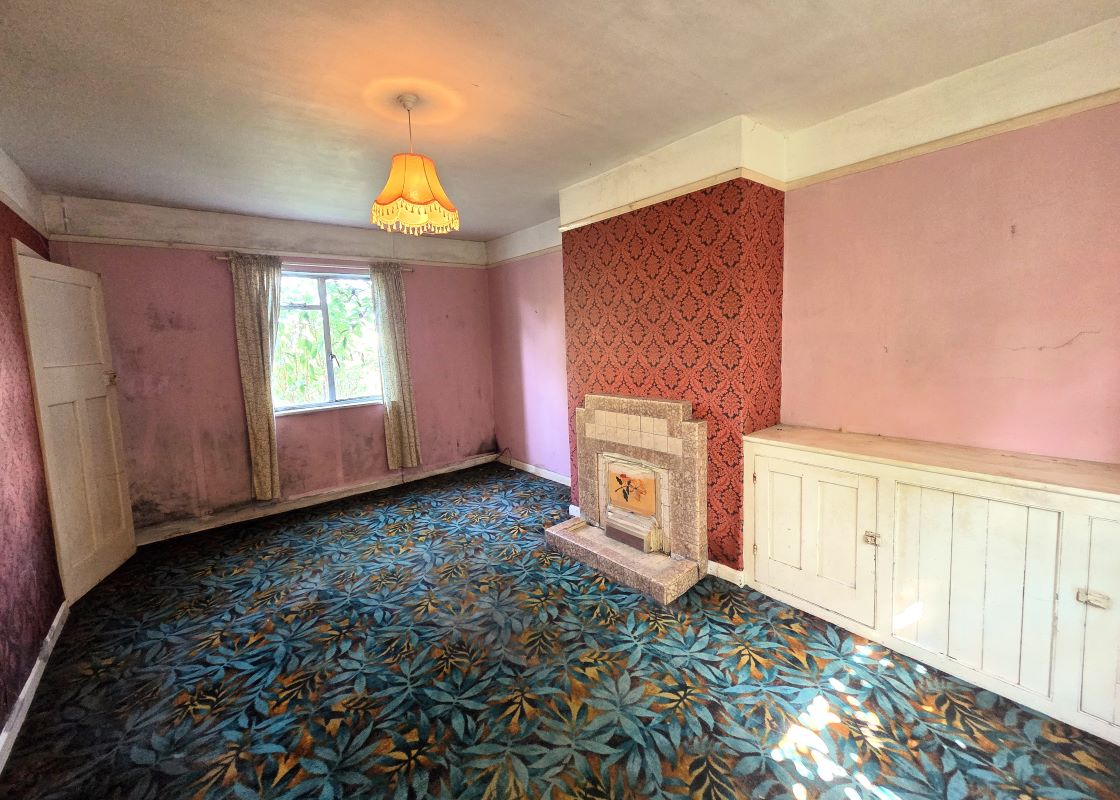 175, London Road, Chippenham, SN15 3AW