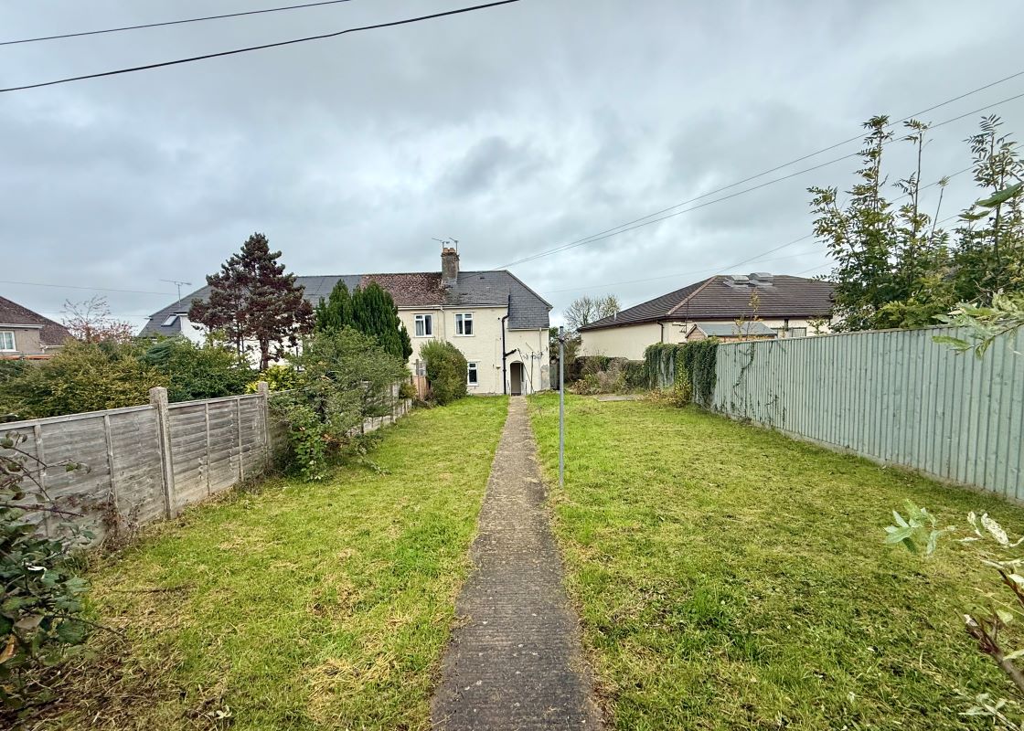 161, London Road, Chippenham, SN15 3AW