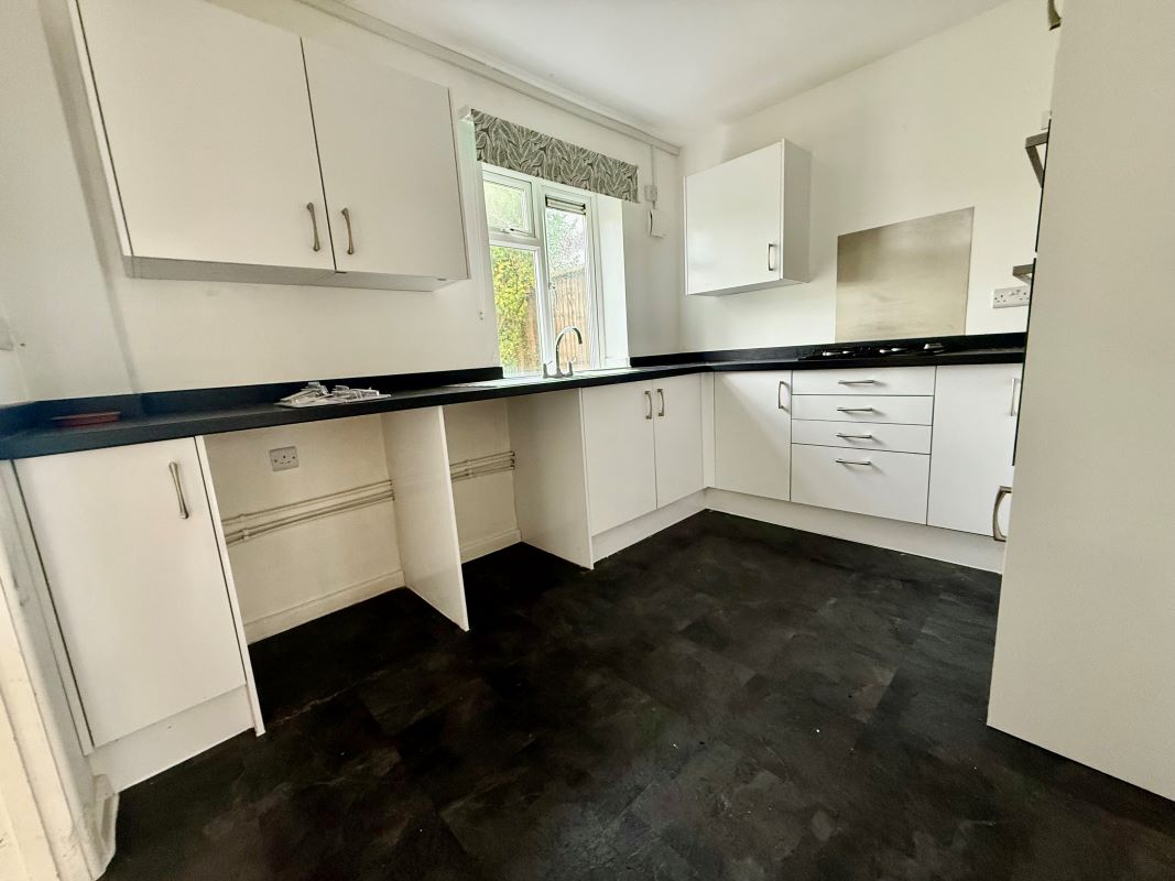 161, London Road, Chippenham, SN15 3AW