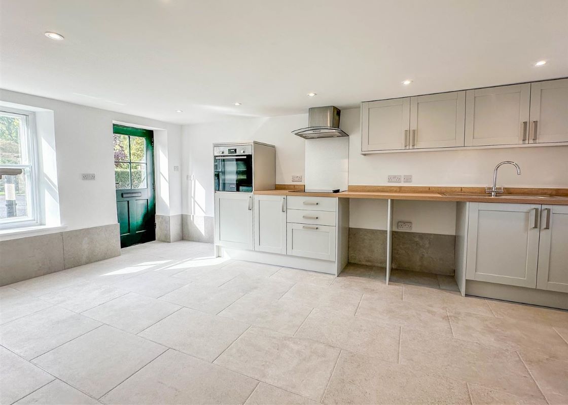 1, St. Johns Bridge, Malmesbury, SN16 9BL