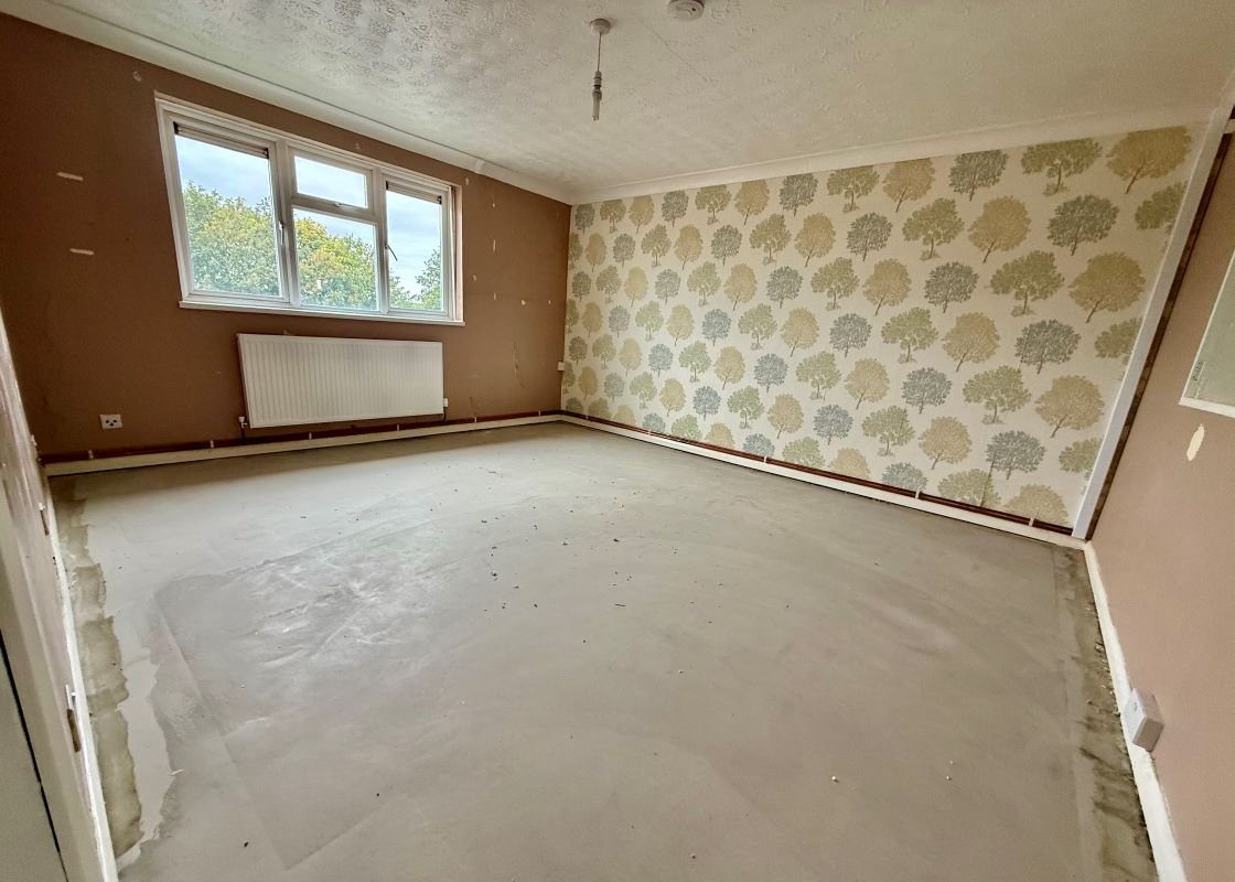 24, Neeld Crescent, Chippenham, SN14 0HT