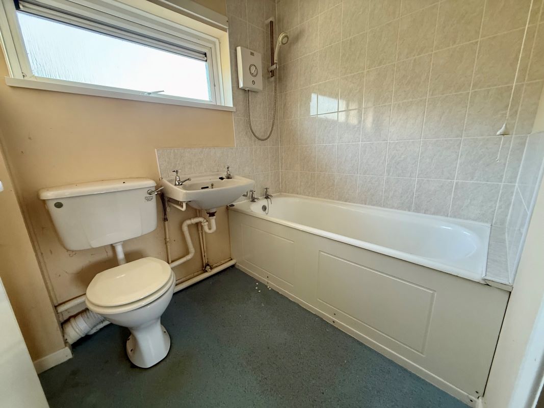 25, Whitegates, Chippenham, Castle Combe, SN14 7HQ