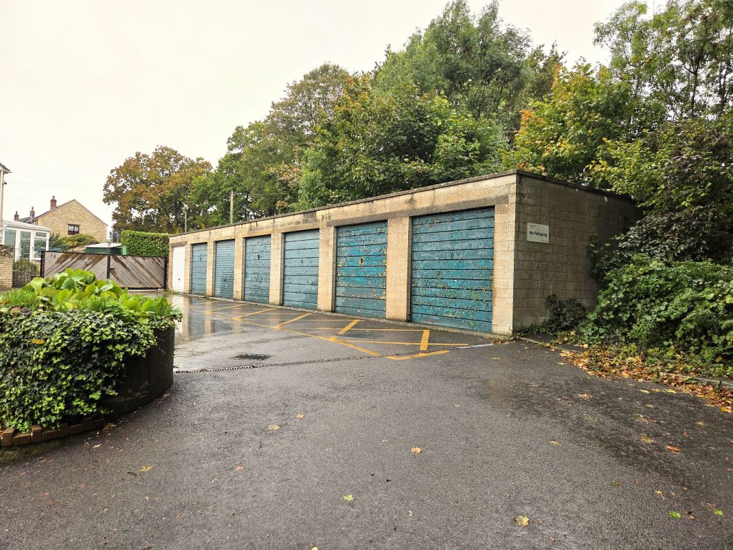 7 Garages at, Wesley Close, Shepton Mallet, Wanstrow, BA4 4TA