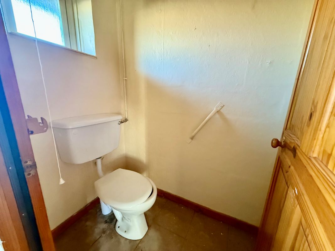 19, Broomfield, Chippenham, SN15 1DZ