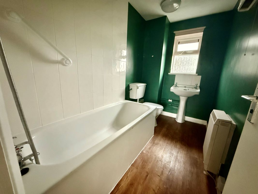 47, Dicketts Road, Corsham, SN13 9JR