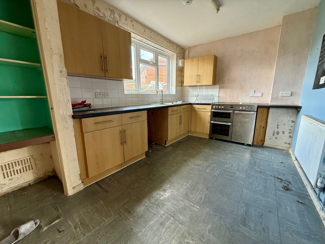 12, Southway, Trowbridge, BA14 7AJ