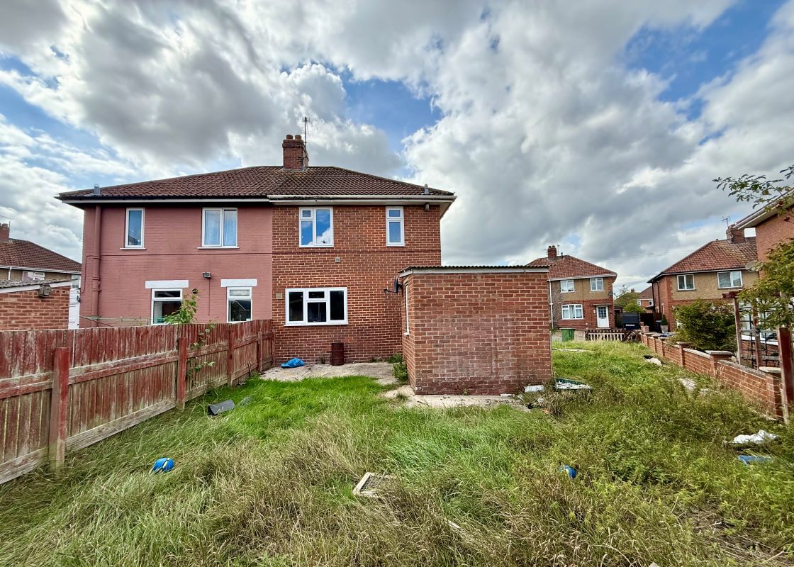 12, Southway, Trowbridge, BA14 7AJ