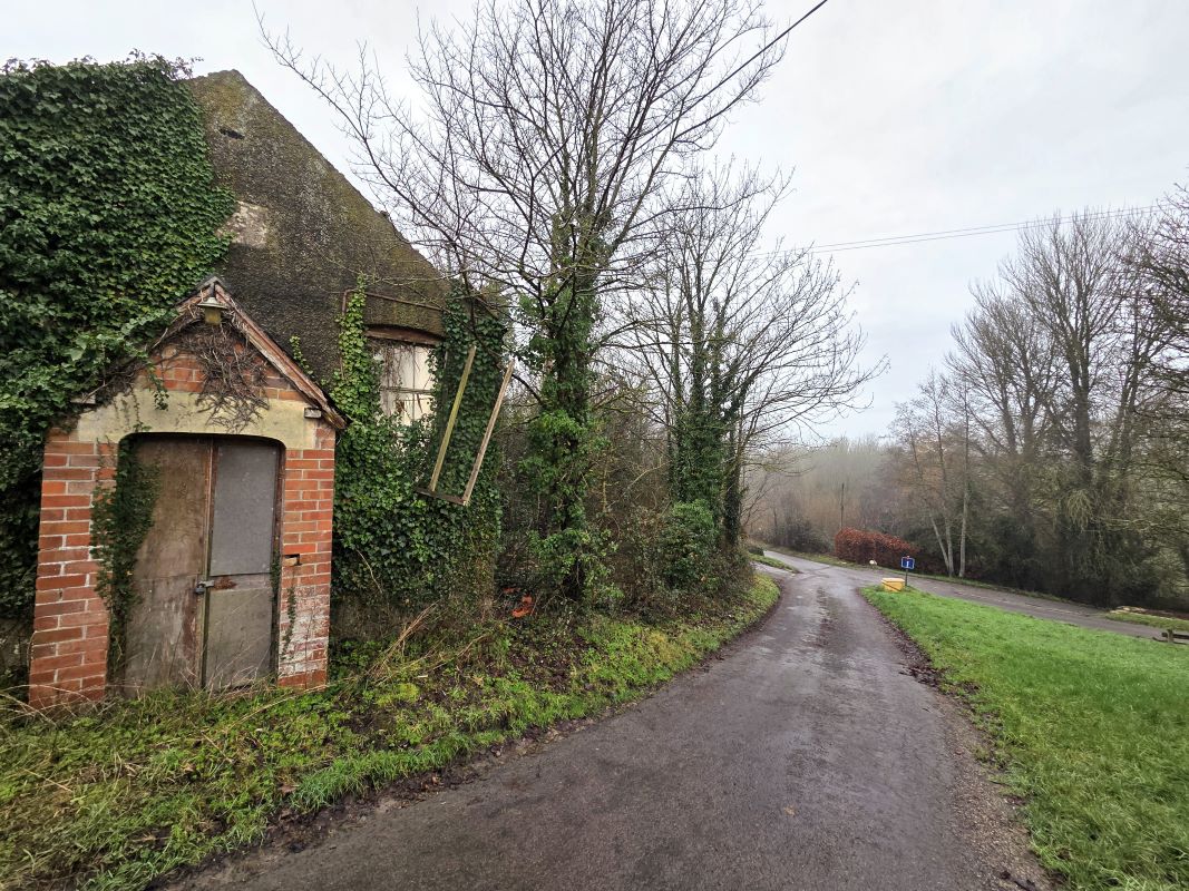 Brokenborough, Malmesbury, SN16 0HY