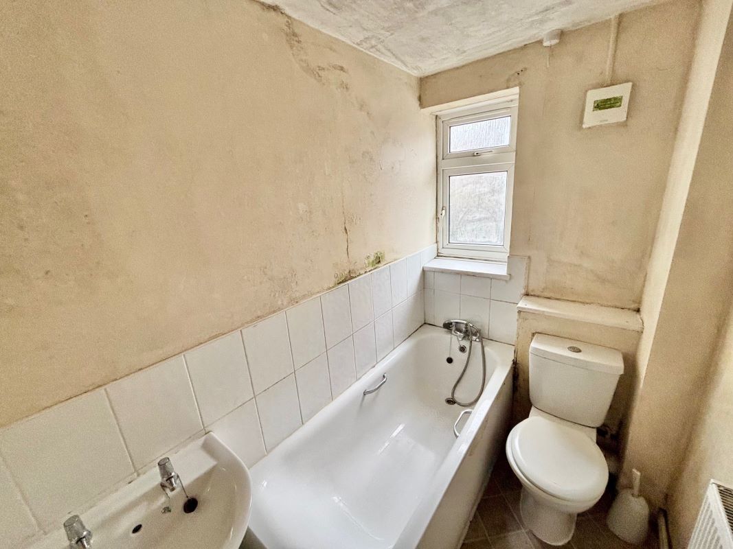 34, Austin Close, Frome, BA11 5AY