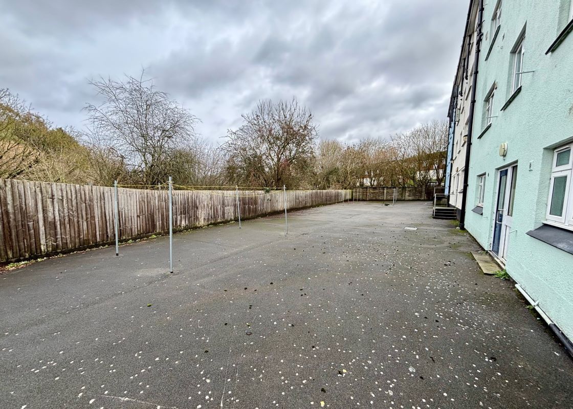 34, Austin Close, Frome, BA11 5AY