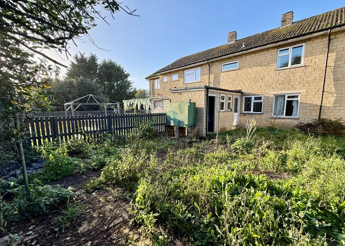 25, Whitegates, Chippenham, Castle Combe, SN14 7HQ